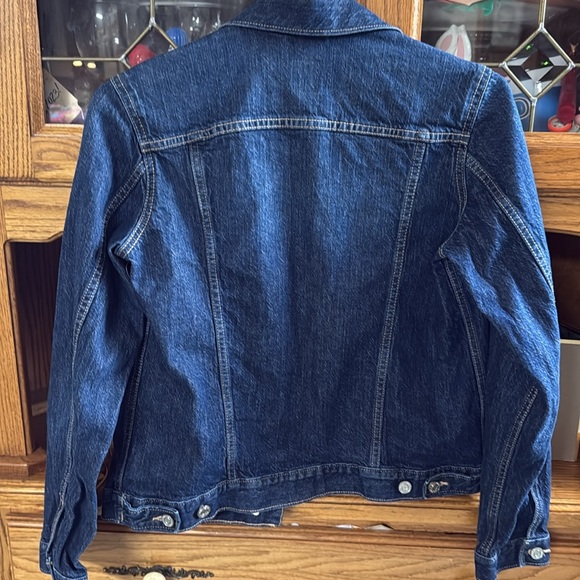 GAP Indigo Blue Denim Jacket kids size small NWOT. - Picture 3 of 3